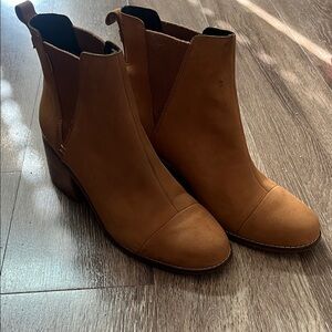 TOMS Classic Tan Chelsea Ankle Booties with Low Block Heel